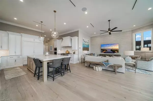 Naples, FL 34102,470 17th AVE S