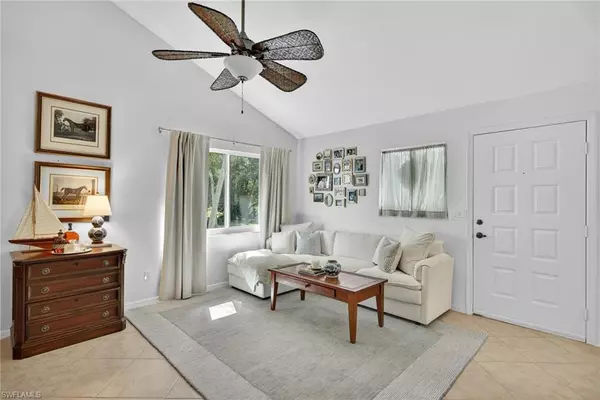 Naples, FL 34112,3136 Kings Lake BLVD #7546