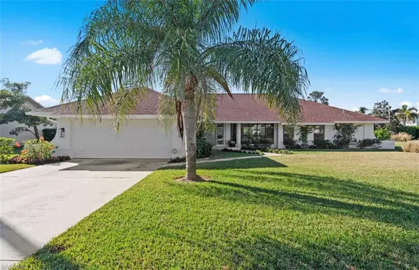 2255 Imperial Golf Course BLVD, Naples, FL 34110