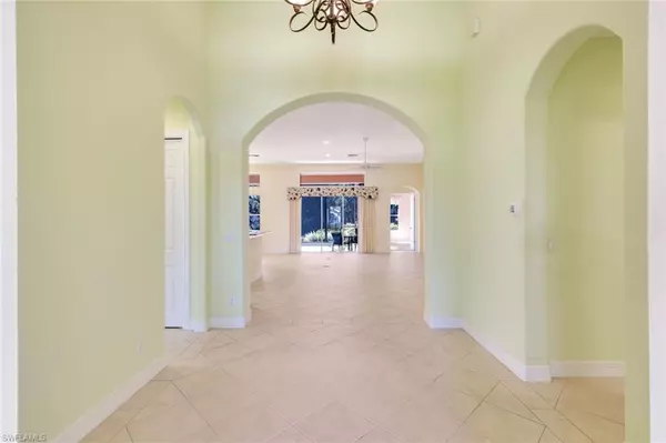 Bonita Springs, FL 34135,12910 Silverthorn CT