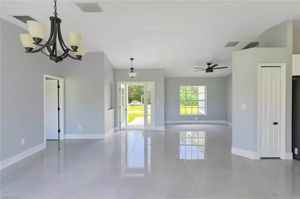 Lehigh Acres, FL 33972,116 Ridgemont DR