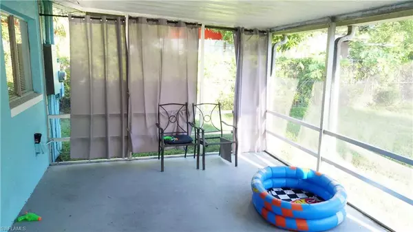 Lehigh Acres, FL 33971,5106 Lee CIR S