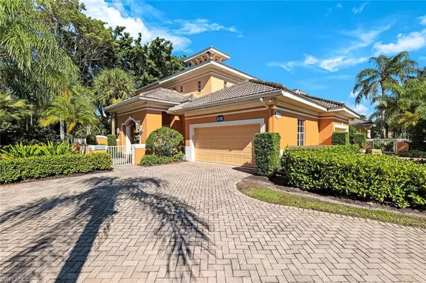 4815 Aston Gardens WAY #B-201, Naples, FL 34109