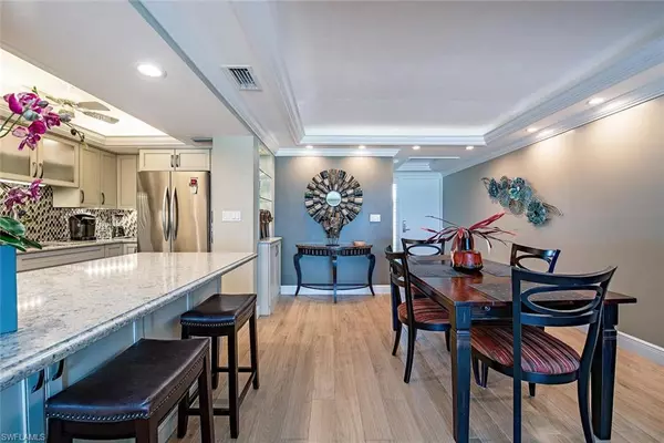 Naples, FL 34103,3443 Gulf Shore BLVD N #409