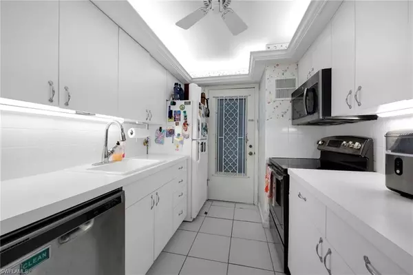 Naples, FL 34102,1300 Gulf Shore BLVD N #507