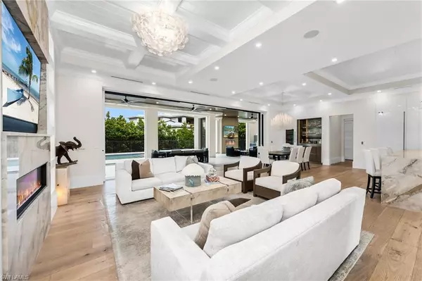 Naples, FL 34103,3190 Crayton RD