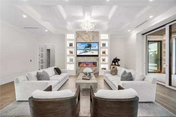 Naples, FL 34103,3190 Crayton RD