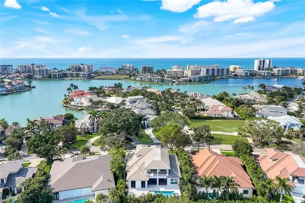 3190 Crayton RD, Naples, FL 34103