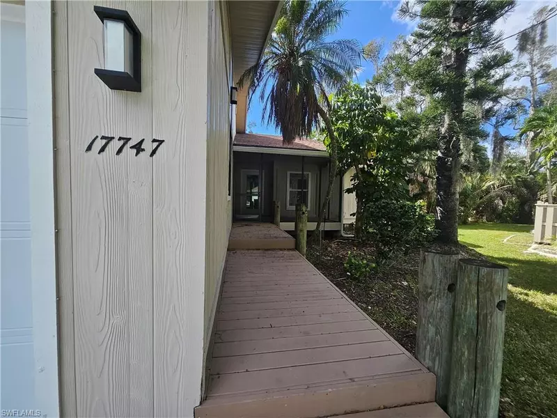 17747 port boca CT, Fort Myers, FL 33908