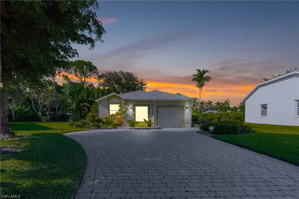 Estero, FL 33928,9225 Coachhouse LN