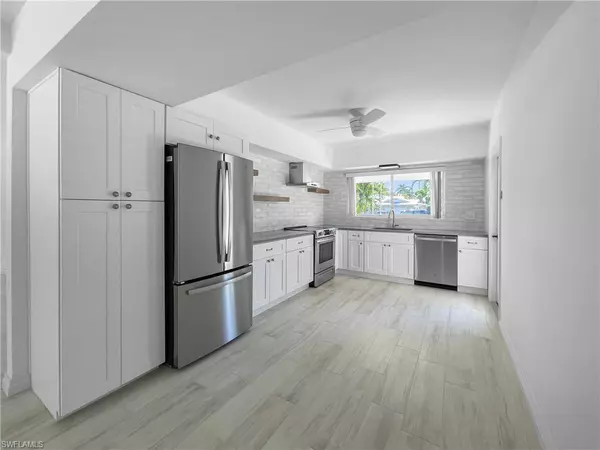 Naples, FL 34103,Address not disclosed