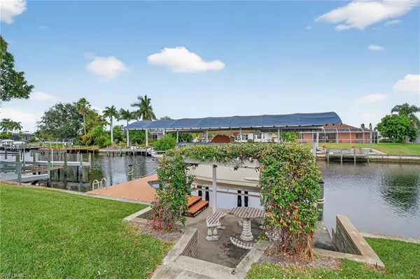 Cape Coral, FL 33990,1215 SE 21st ST