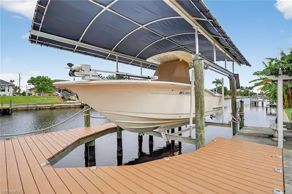 Cape Coral, FL 33990,1215 SE 21st ST