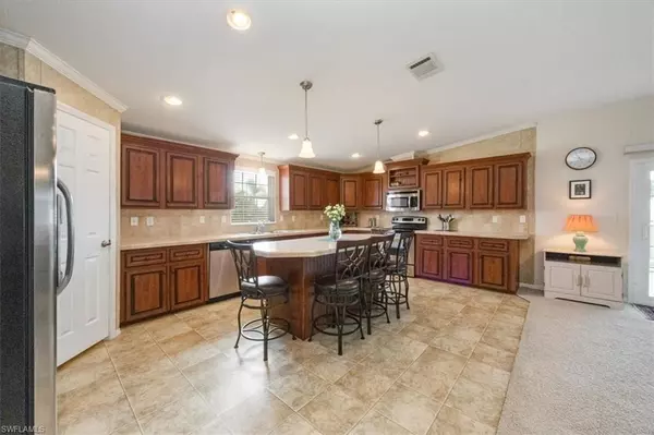 Bonita Springs, FL 34135,27268 Bourbonniere DR