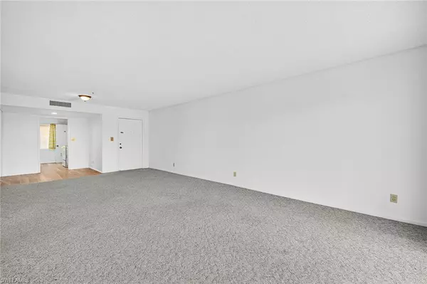 Naples, FL 34113,200 Pebble Beach BLVD #D406