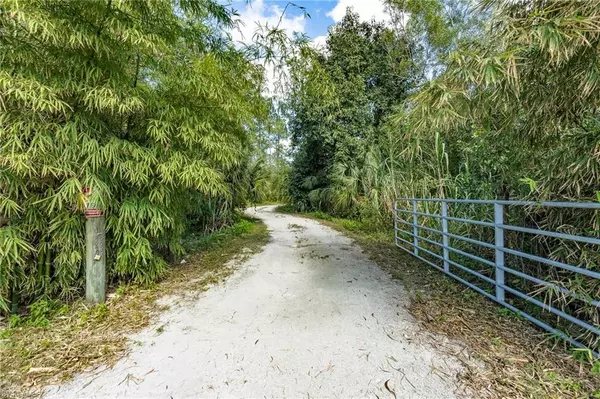 1065 Sanctuary RD, Naples, FL 34120