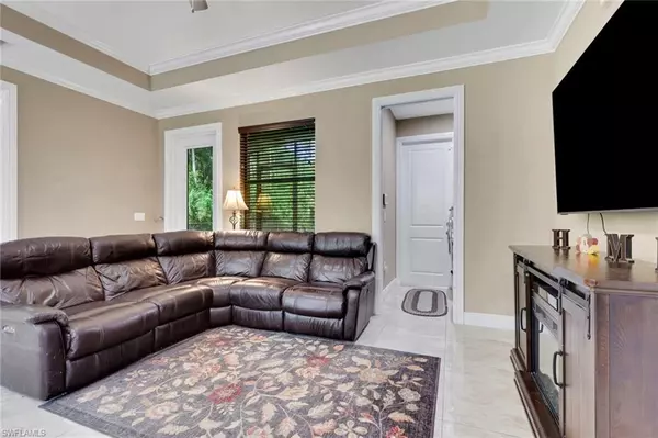 Naples, FL 34117,3736 10th AVE SE