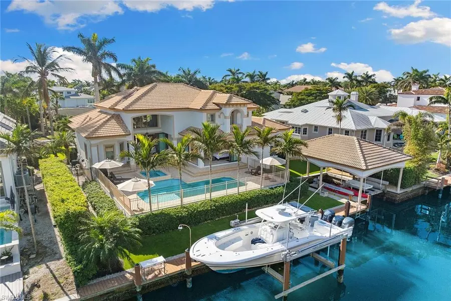 533 15th AVE S, Naples, FL 34102