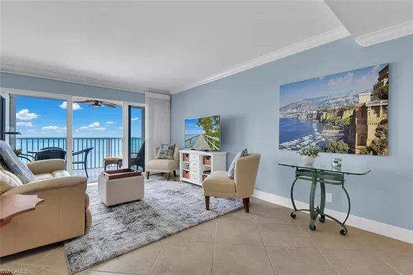 Naples, FL 34103,3443 Gulf Shore BLVD N #710