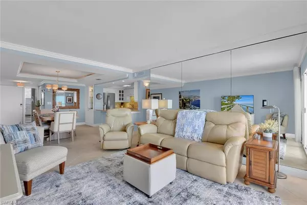 3443 Gulf Shore BLVD N #710, Naples, FL 34103