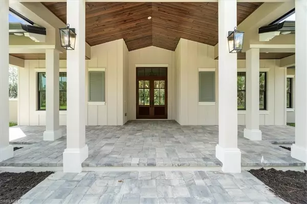 Naples, FL 34120,699 1st ST NW