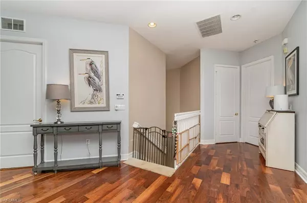 Fort Myers, FL 33908,6100 Jonathans Bay CIR #302