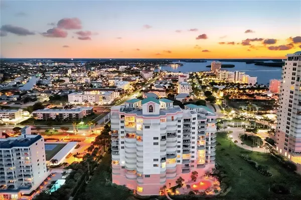 Marco Island, FL 34145,930 Cape Marco DR #506