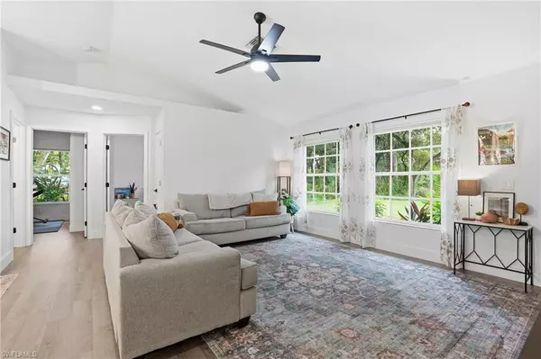 Naples, FL 34117,1094 13th ST SW