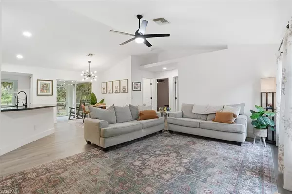 Naples, FL 34117,1094 13th ST SW