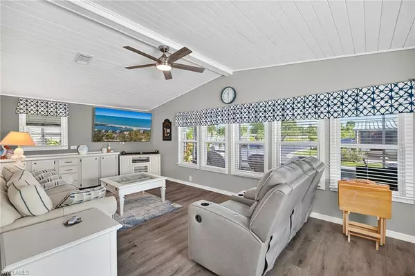 170 Oceans BLVD #170, Naples, FL 34104