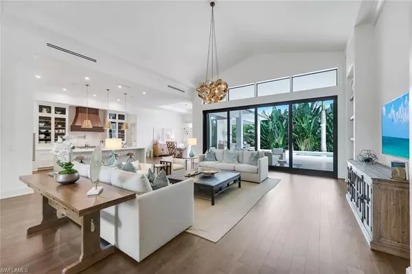 Naples, FL 34103,3200 Crayton RD