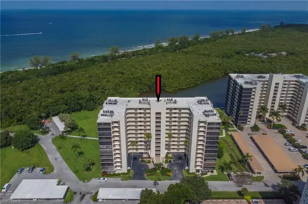 11 Bluebill AVE #404, Naples, FL 34108