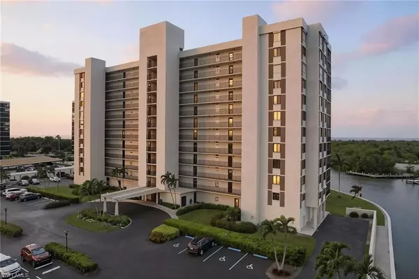 Naples, FL 34108,17 Bluebill AVE #1005