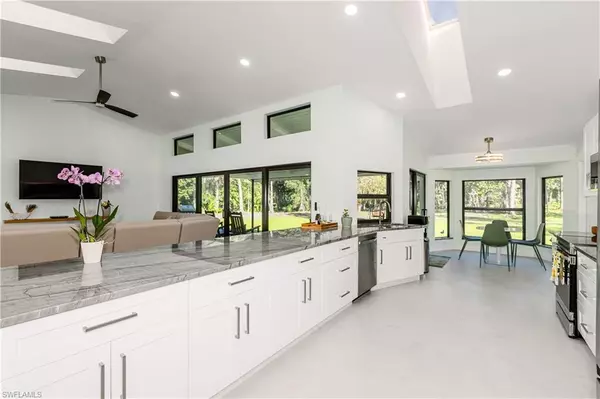 3511 17th AVE SW, Naples, FL 34117