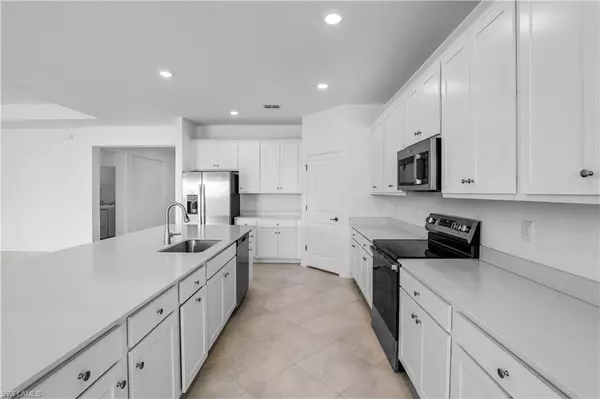 Cape Coral, FL 33993,3927 NW 45th LN