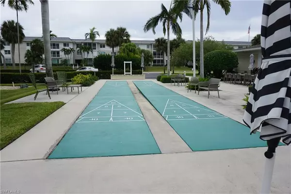 Naples, FL 34102,663 S 12th AVE #663