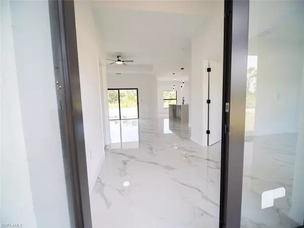 Lehigh Acres, FL 33972,1515 CORTEZ AVE