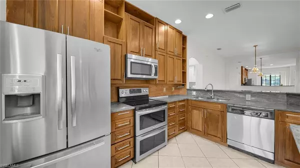 Naples, FL 34104,7730 Woodbrook CIR #4204