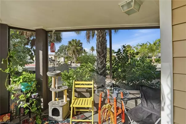 Fort Myers Beach, FL 33931,5431 Oak Ridge AVE