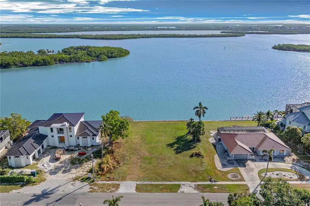 Marco Island, FL 34145,945 Caxambas DR