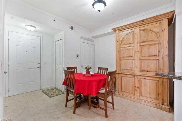 Naples, FL 34105,12990 Positano CIR #303