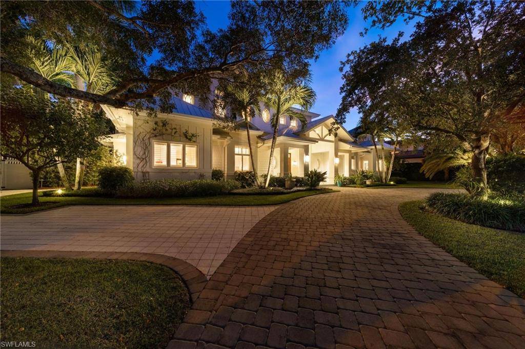 550 4th AVE N, Naples, FL 34102