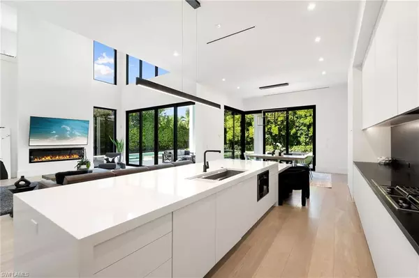 Naples, FL 34103,641 Starboard DR