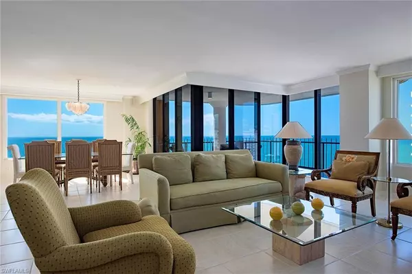 Naples, FL 34103,4251 Gulf Shore BLVD N #19D