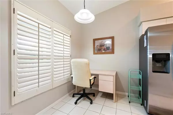 Bonita Springs, FL 34135,9300 Highland Woods BLVD #3305