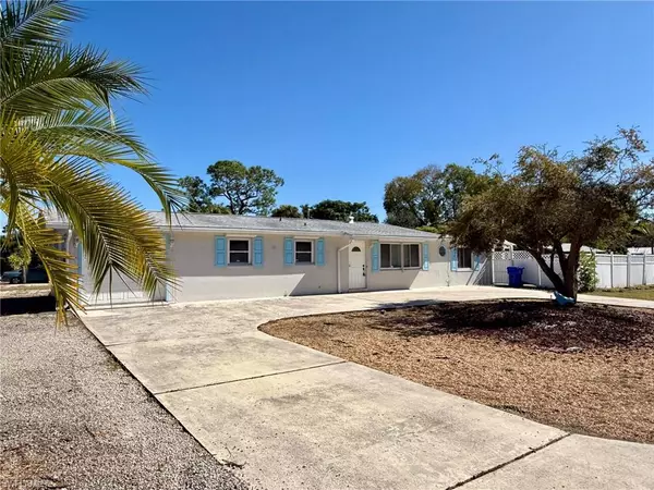 Naples, FL 34103,2990 10th ST N