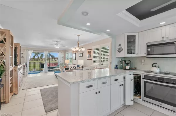 Naples, FL 34103,37 High Point CIR E #210