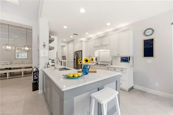 Naples, FL 34112,7783 Martino CIR