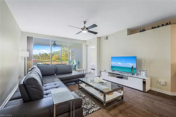 Naples, FL 34109,6934 Rain Lily CT #102