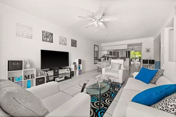 Bonita Springs, FL 34134,3940 Leeward Passage CT #102